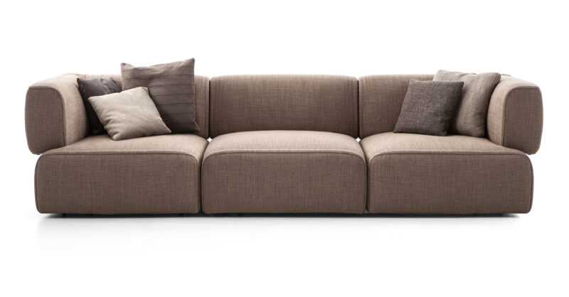 santiccioli.com | Cassina Bowy Sofa