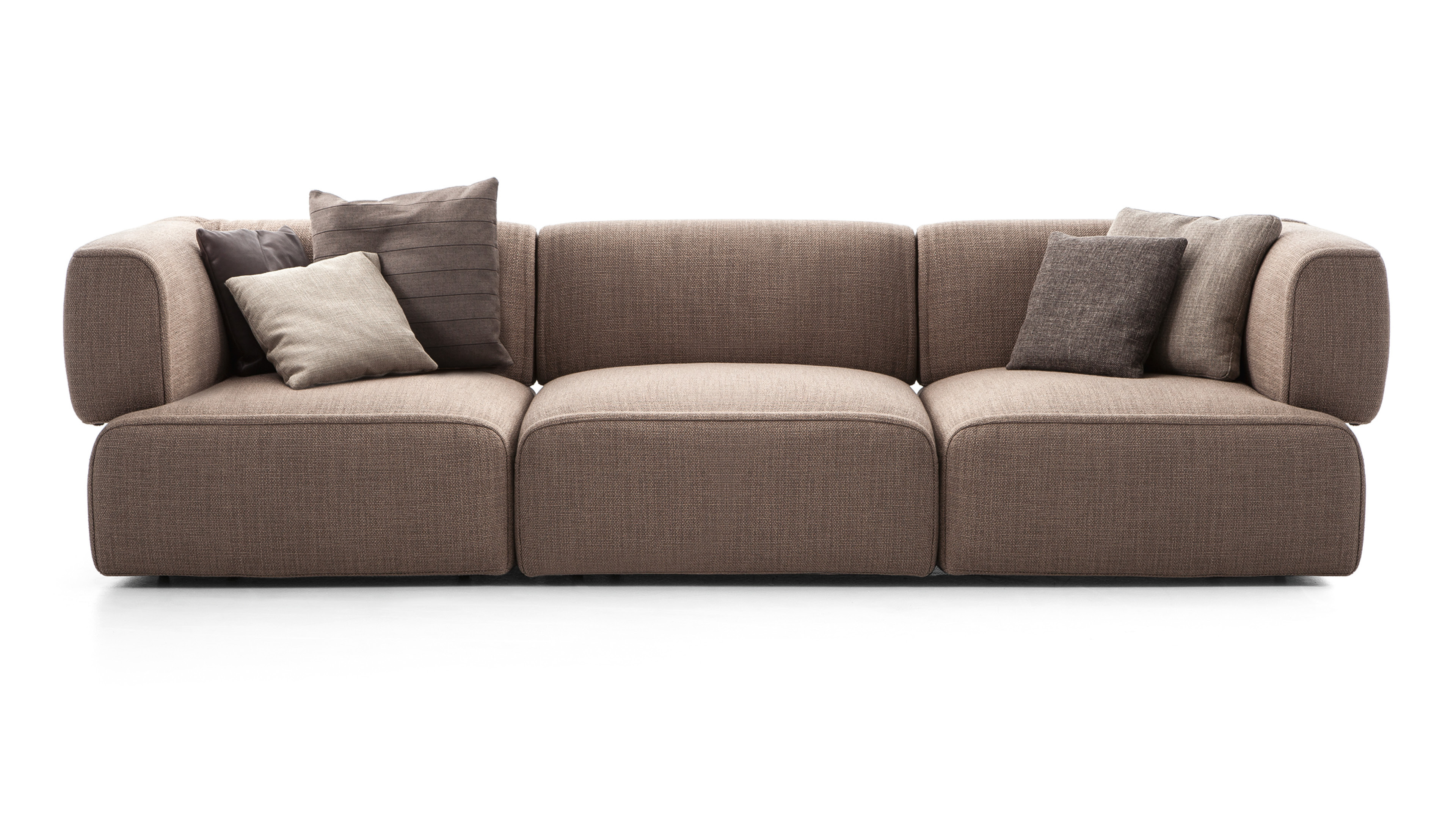 santiccioli.com | Cassina Bowy Sofa