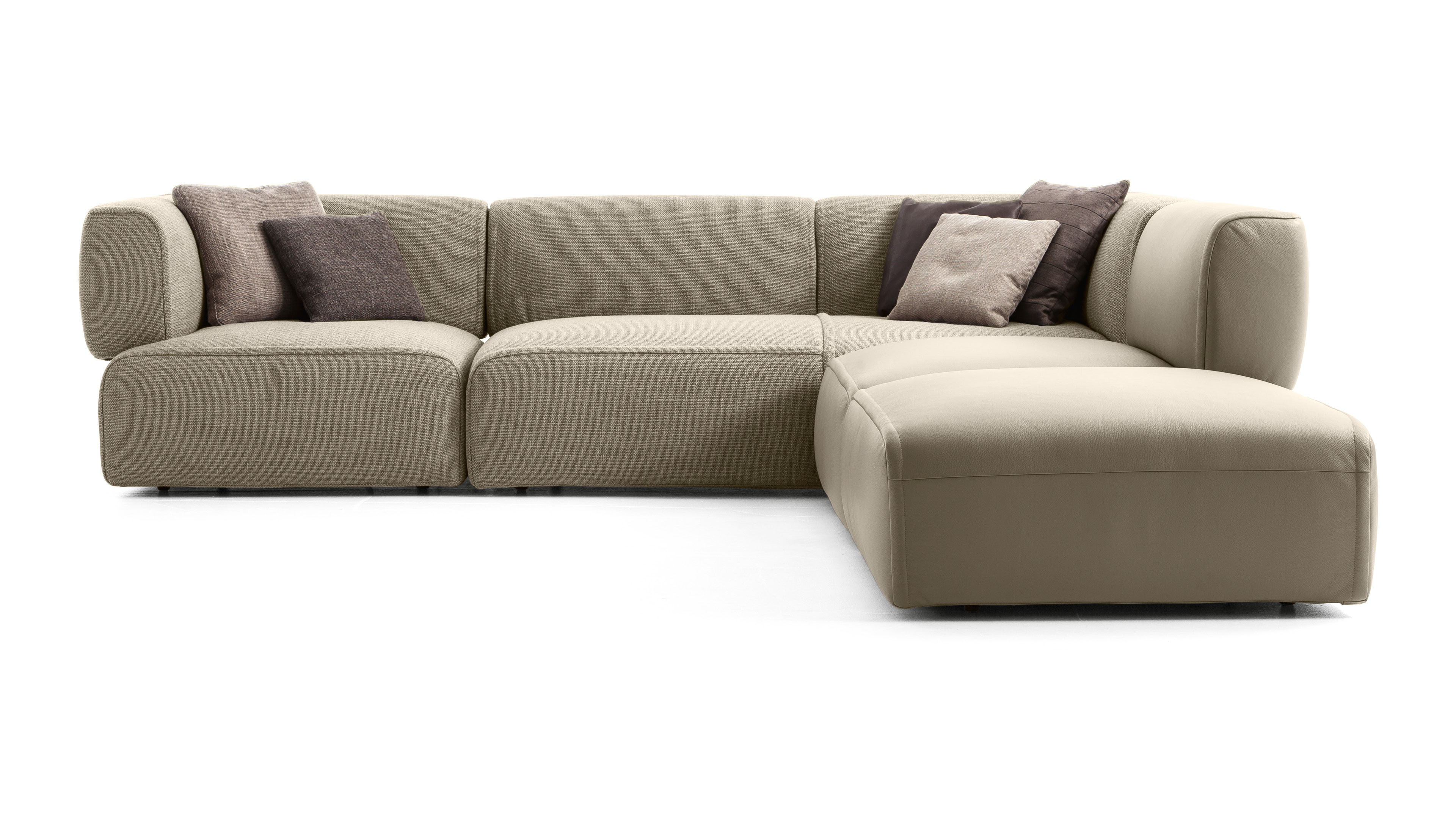 santiccioli.com | Cassina Bowy Sofa